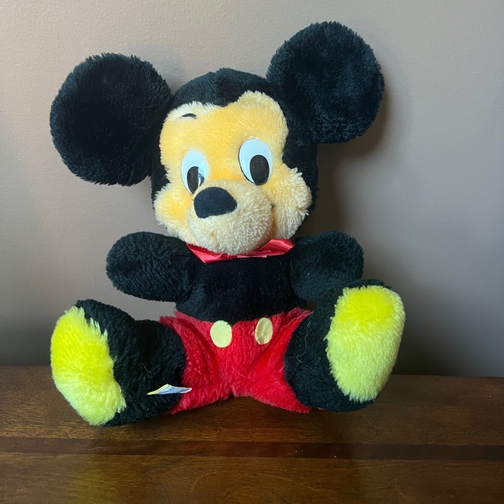 Vintage 1980’s Disney Korea Mickey Mouse Plush Great Condition - Picture 2 of 8
